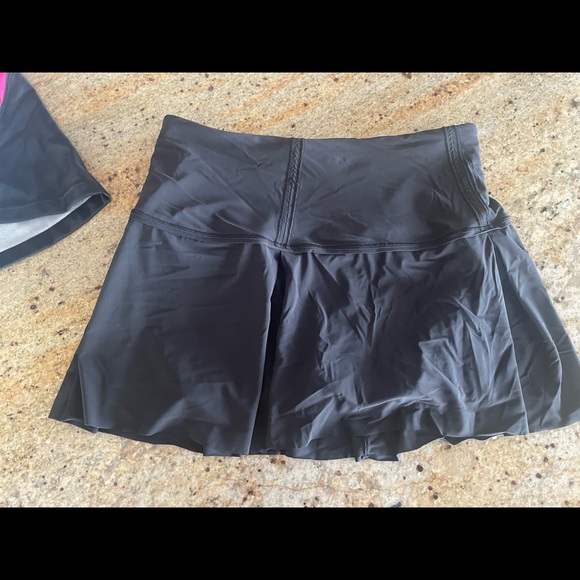 lululemon athletica Dresses & Skirts - Lululemon tennis skirt